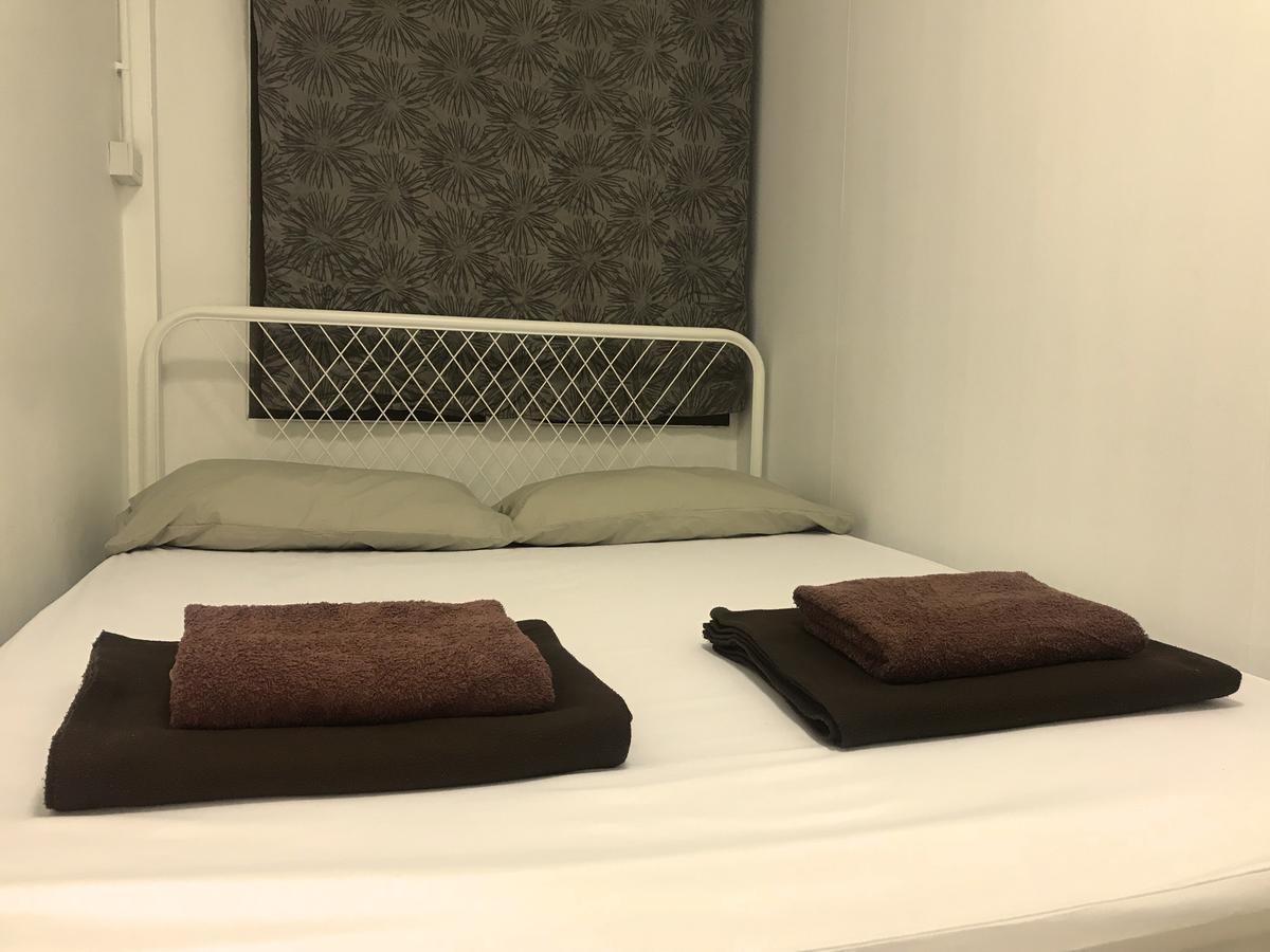 Once In Bangkok With Me Guesthouse Bagian luar foto